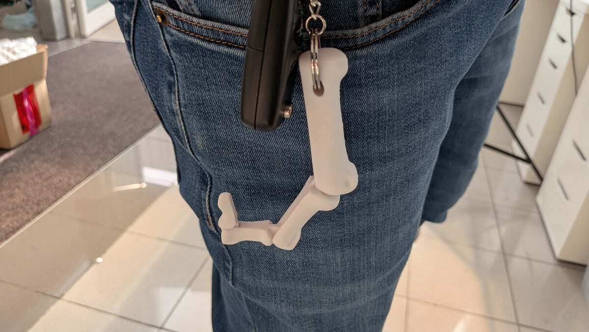 Bone Finger - Articulated Keychain Toy - thumbnail 2